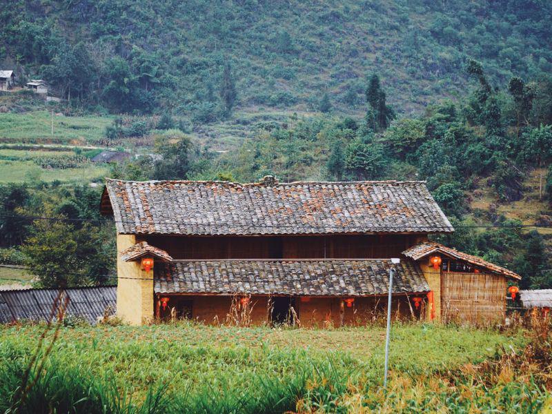 Ngôi làng cổ tích Lô Lô Chải trong hành trình du lịch Hà Giang ngày càng thu hút được nhiều hơn sự chú ý của các bạn trẻ.

