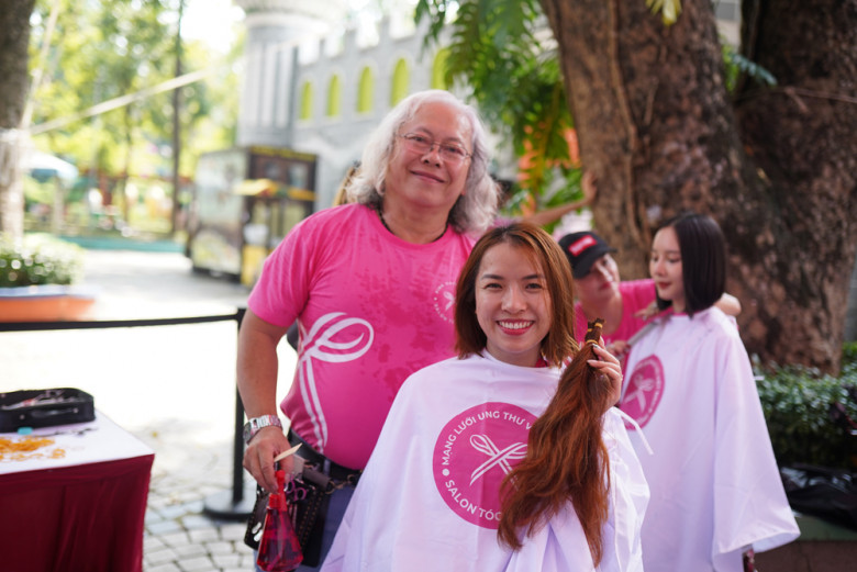 View - Ngập sắc hồng trong Ngày hội Nón Hồng 2023