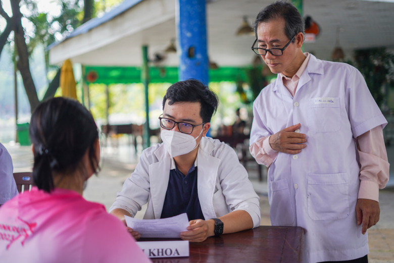 View - Ngập sắc hồng trong Ngày hội Nón Hồng 2023