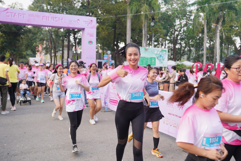 View - Ngập sắc hồng trong Ngày hội Nón Hồng 2023