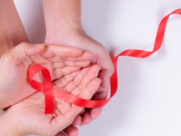 Mẹ bầu hốt hoảng khi biết mình nhiễm HIV, lo lắng không biết làm cách nào để bảo vệ con?