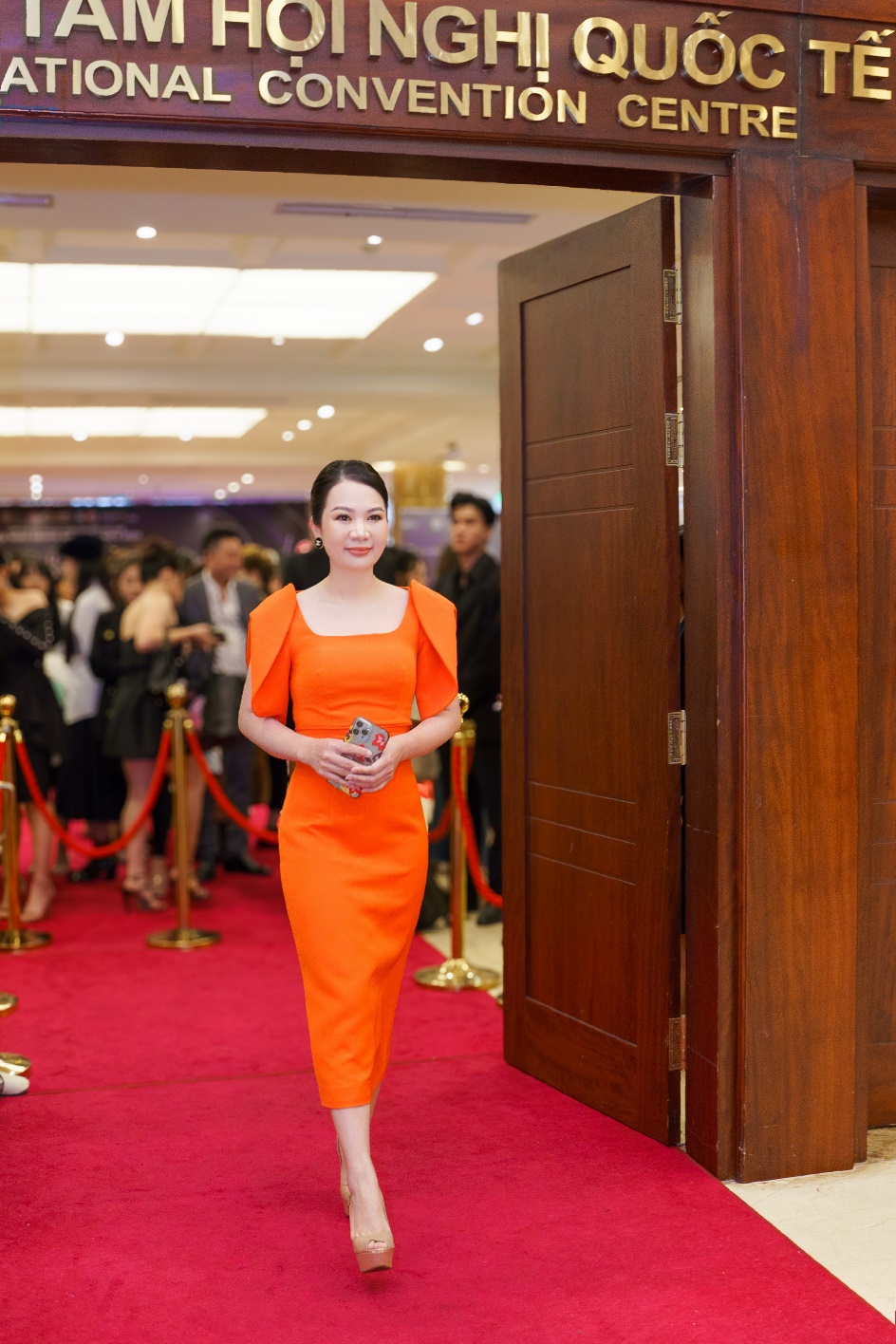Doanh nhân Phạm Thu Thủy đón nhận vai trò mới trong sự nghiệp phát triển dưỡng sinh đông y công nghệ cao - 2