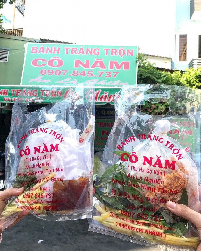 6 tiệm bánh tráng trộn nổi tiếng nhất Sài Gòn, hương vị độc đáo nhờ nước sốt độc quyền - 6