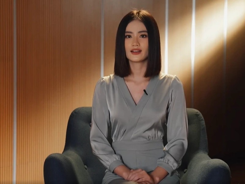 Sau khi sang Úc du học, Hoa hậu Huỳnh Trần Ý Nhi đăng clip xin lỗi khán giả về những ồn ào phát ngôn gây tranh cãi suốt 3 tháng qua.
