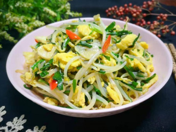 Là rau nhưng lại màu trắng có giá cực rẻ, đem xào với trứng được món ngon, siêu giàu dinh dưỡng