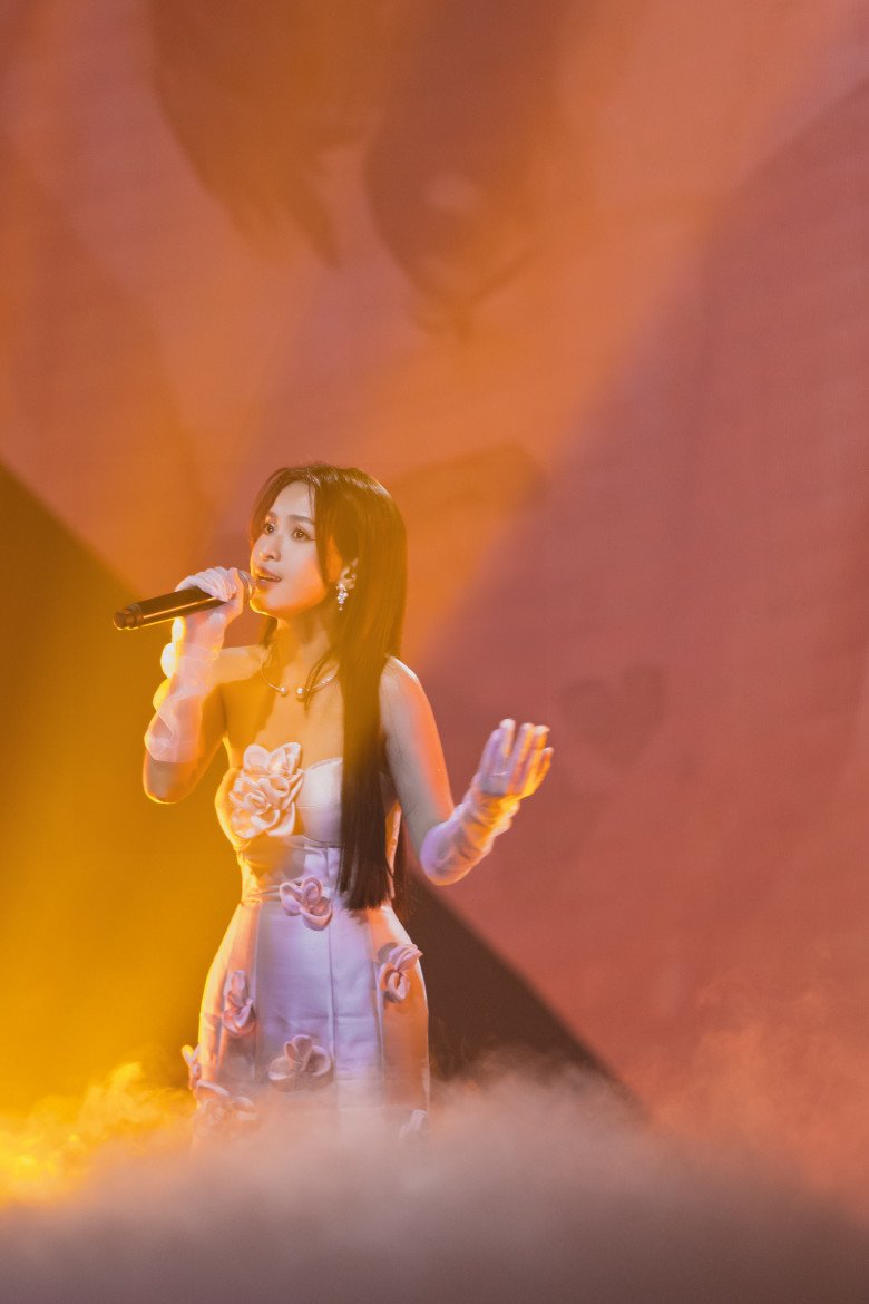 View - Quản lý lâu năm của Hồ Ngọc Hà nói gì về phần trình diễn của Hồng Nhung tại Chị Đẹp?