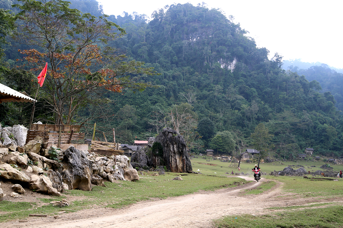 View - Ngôi làng không sóng điện thoại, không điện lưới nhưng du khách nào đến cũng mê