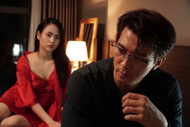 Tôi phát hiện chiếc váy vợ mặc đang mặc trái. (Ảnh minh họa)