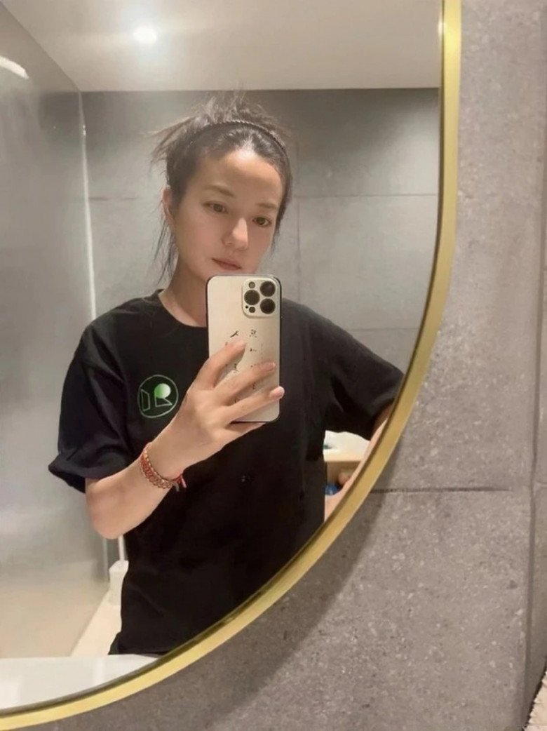 View - Lâm Tâm Như - Bất ngờ diện mạo bố mẹ đẻ Lâm Tâm Như, cả hai từng ly hôn nhưng giờ đã về bên nhau?