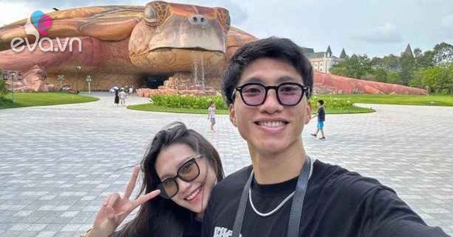 Gallery - Nguyên tắc hẹn hò Đoàn Văn Hậu và vợ có gì đặc biệt?