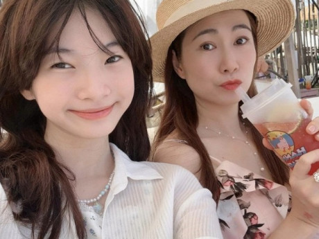 Con gái Thanh Thảo Hugo dậy thì xinh như gái Hàn, 13 tuổi tham gia thi đấu thể thao ở Thái Lan