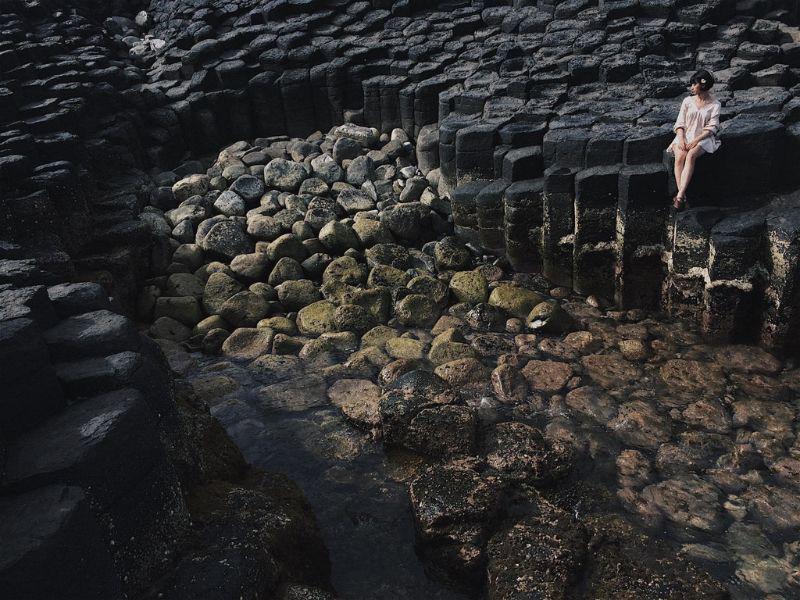 Gành Đá Đĩa là 1 trong 5 địa điểm trên thế giới có hiện tượng này, gồm: núi đá Giant’s Causeway ở Ireland, gành đá Órganos ở Tây Ban Nha, hang động Fingal ở Scotland  hay gành đá đĩa Jusangjeolli của Hàn Quốc. 
