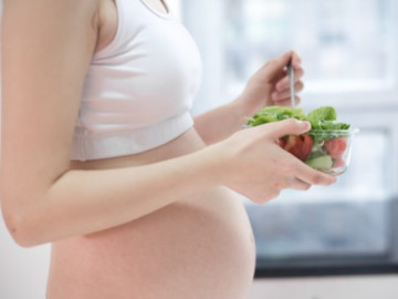 Mẹ bầu nên chăm sóc dinh dưỡng cho bào thai trong thai kỳ thế nào?