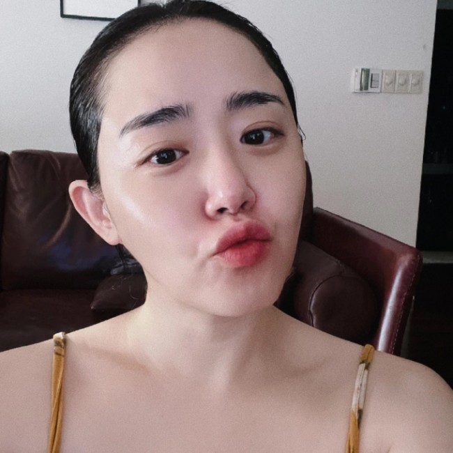 amp;#34;Em gái quốc dânamp;#34; từng lao đao vì bạo bệnh, giờ mặt mộc U40 lại trẻ đẹp tới không ngờ - 10
