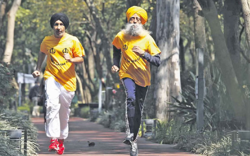 Tổ chức Kỷ lục Guinness Thế giới đã vinh danh cụ vì những đóng góp to lớn trong việc thúc đẩy phong trào chạy marathon cho người cao tuổi. Cụ có lối sống lành mạnh, ăn thuần chay và hiện vẫn đang sống tốt ở tuổi 112.
