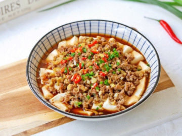 Đậu sốt thịt băm đã quen, cho thêm một thứ khiến món ăn thơm ngon, hấp dẫn hơn nhiều lần