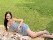 Thời trang - Rời tổ bay, nữ tiếp viên đẹp như hoa hậu ăn mặc đổi khác, diện gì cũng toát nét tiểu thư