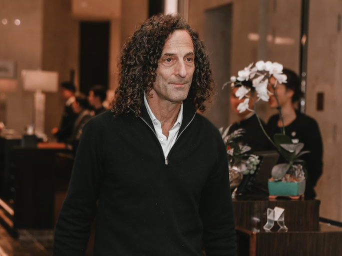Kenny G ấn tượng với món bún chả, muốn thưởng thức một lần nữa.