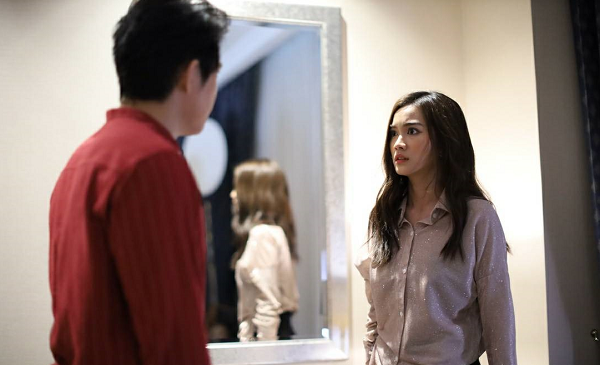Lúc tôi khoe que thử thai 2 vạch, anh lạnh lùng nói đúng 2 từ. (Ảnh minh họa)