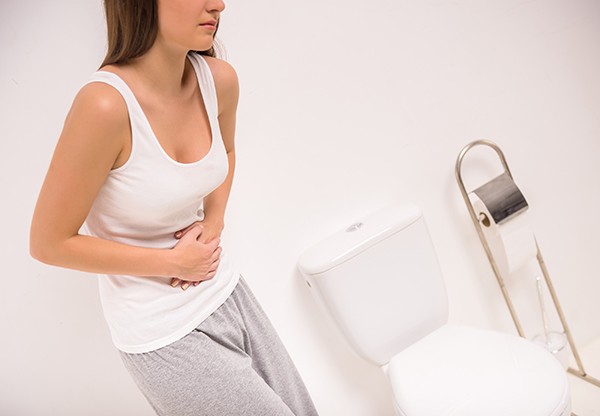 Thường xuyên nhịn tiểu có thể gây tổn hại đến thận, bàng quang và niệu đạo. (Ảnh minh họa)