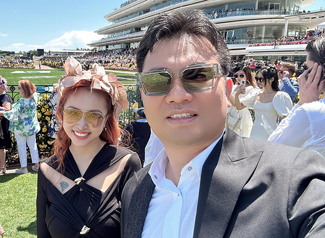 Không cần phải tỏ ra mạnh mẽ vì cô đã có người chở che.