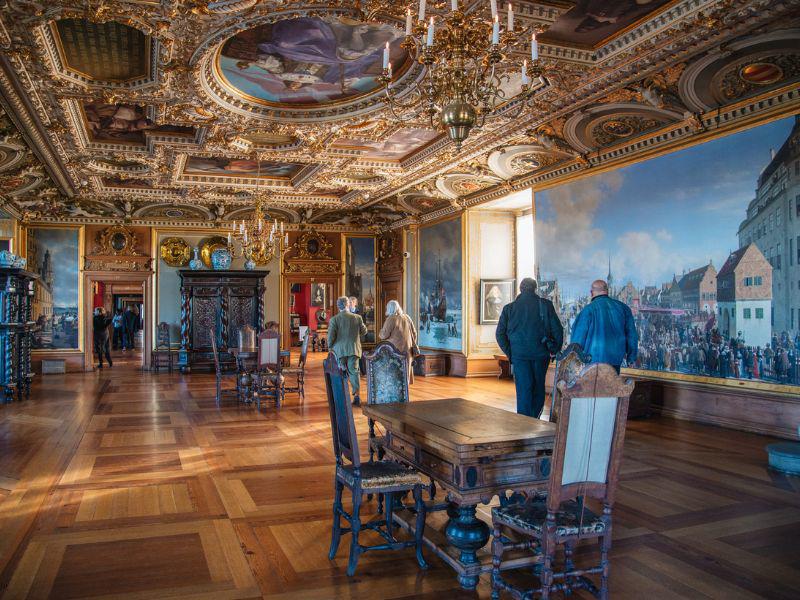 Ngày nay, Frederiksborg trở thành Bảo tàng Lịch sử Quốc gia, lưu giữ nhiều tranh, tài liệu lịch sử của vương quốc Bắc Âu.
