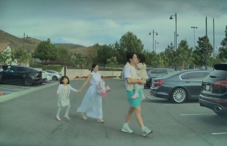 Bi Rain - Kim Tae Hee tình cảm đưa đón con đi học ở Mỹ, ngoại hình tiểu công chúa thành tâm điểm - 2