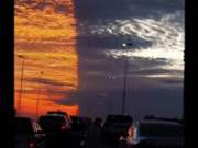 Clip Eva - Clip: Kỳ lạ khoảnh khắc bầu trời ở Florida chia thành hai phần