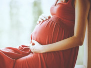 Bà bầu - Mẹ ở góa 24 năm bỗng thông báo có bầu, biết danh tính bố đứa trẻ tôi sốc nặng