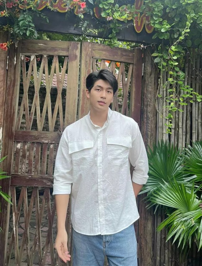 Nam thần VTV 1m86 amp;#34;bỏ tình vì tiềnamp;#34;: Đóng cặp với ai người đó lấy chồng, Trường Giang còn hỏi thẳng mặt - 11