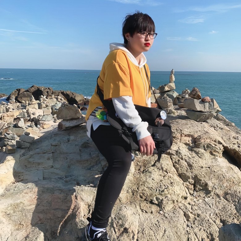 Khi giới thiệu tên, không ít người ngỡ ngàng Hợp Đức là con trai.