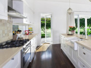 Nhà đẹp - Người xưa dặn: “Bếp không giữ 3 hướng, giường không đặt 3 nơi”, điều đó có nghĩa gì?