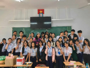 Lifestyle - Thấy gì ở gen Z sau trend "giả đánh nhau trước mặt thầy cô" gây bão Tiktok?