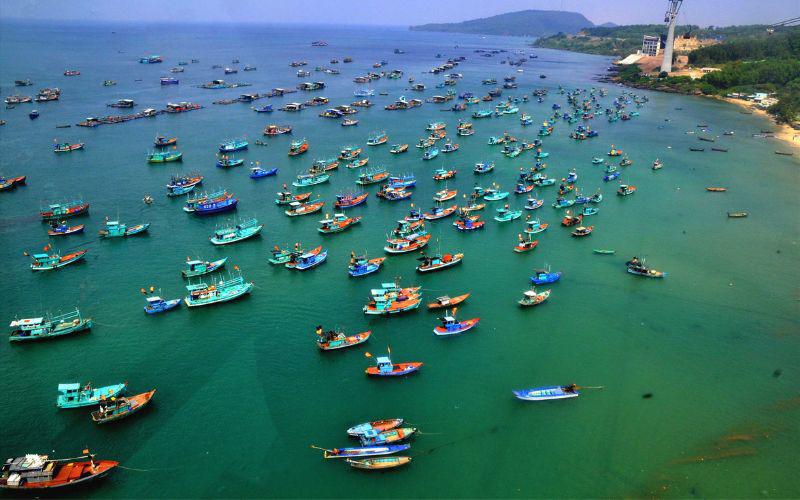 Mới đây, Đảo Ngọc Phú Quốc đã lọt top 6 trong danh sách 50 điểm đến du lịch hàng đầu thế giới năm 2024 trên bảng xếp hạng của Travel Lemming - website hướng dẫn du lịch trực tuyến với hơn 10 triệu độc giả hàng năm. 
