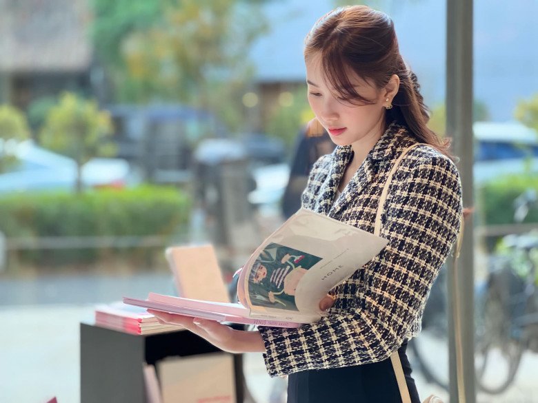 Style Thu Đông đẹp mê của Hoa hậu Đặng Thu Thảo, phụ nữ U30-U40 nên cắp sách vở học theo - 12