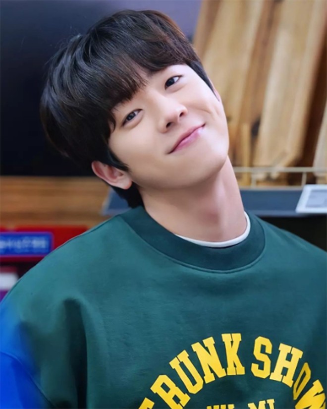 Chae Jong Hyeop là nam thần mới nổi của làng giải trí xứ Hàn.