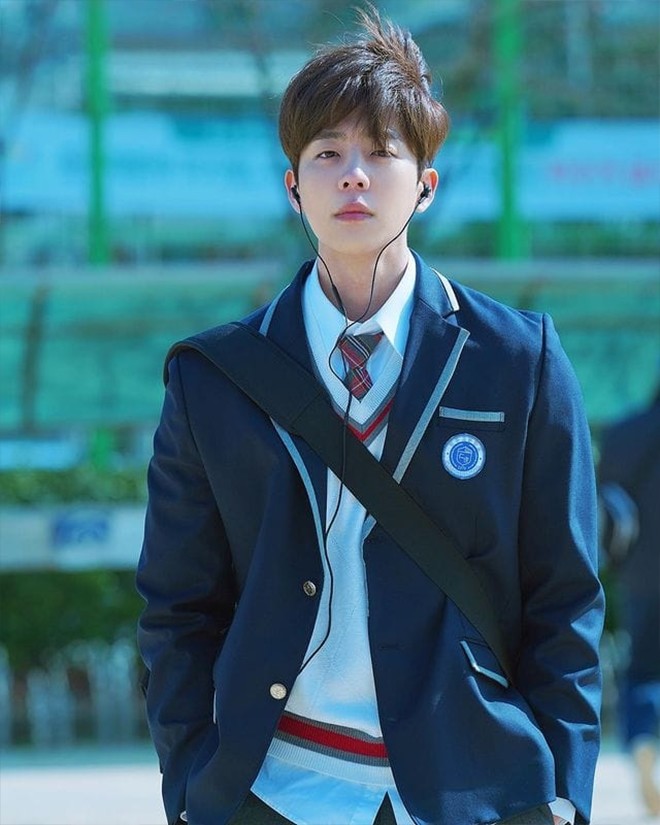 Kể từ khi gia nhập làng giải trí, Chae Jong Hyeop toàn vào vai trai tốt