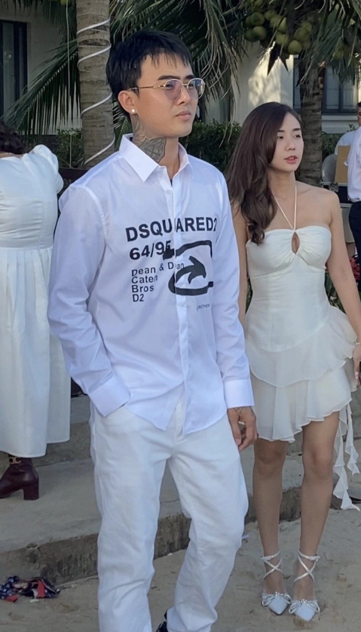 Sau khi chia tay, cả 2 nhiều lần bị soi vẫn xuất hiện cùng nhau.