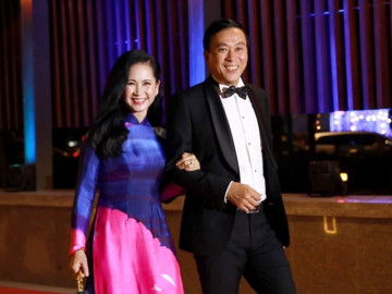 Nghệ sĩ Lan Hương Bông xoa dịu ông xã Đỗ Kỷ trượt danh hiệu NSND