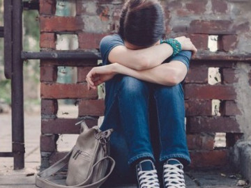 Bé gái 14 tuổi quan hệ với bạn trai trong nhà hoang: Ham muốn tình dục tuổi dậy thì và điều cha mẹ cần làm