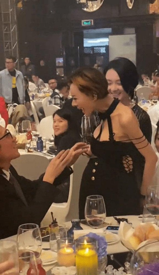 Diệp Tử My vẫn được nhiều người săn đón.