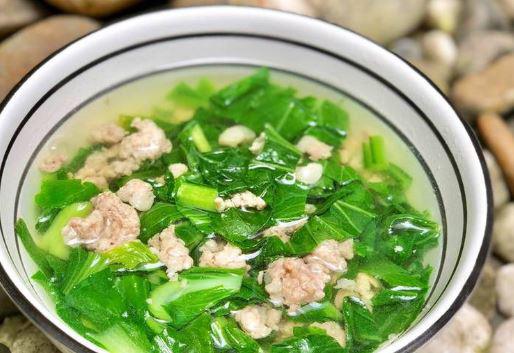 Rau cải bẹ bún thường được ăn để giải nhiệt trong những ngày nắng nóng.