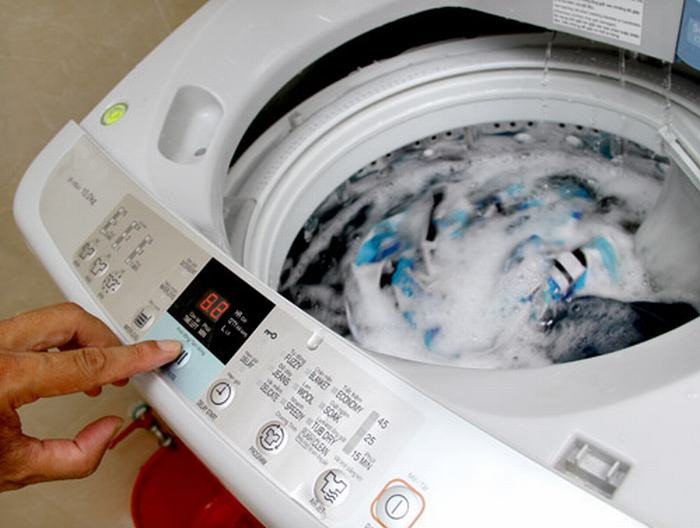 Trên máy giặt có một “nút bí mật”, chạm một cái giúp cắt giảm 62% tiḕn ᵭiện - 3