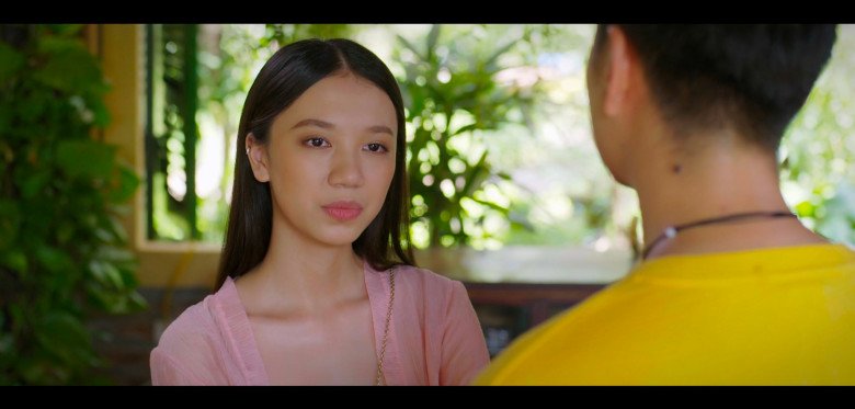 Lớp makeup chung của các nữ diễn viên thường không quá đậm vì góc quay đa số là cận cảnh. Nếu đánh đậm sẽ cho cảm giác già dặn, thiếu tự nhiên.