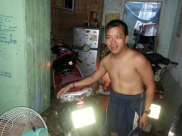 Cái kết đầy ngọt ngào của hai người đàn ông miền Tây nghèo bỗng dưng trúng số, có tiền tỷ trong tay