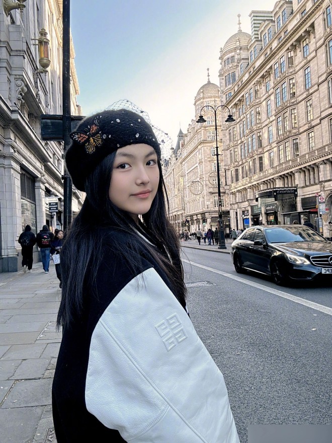 Chẳng ai nghĩ đây chính là công chúa của Bố ơi mình đi đâu thế năm xưa.