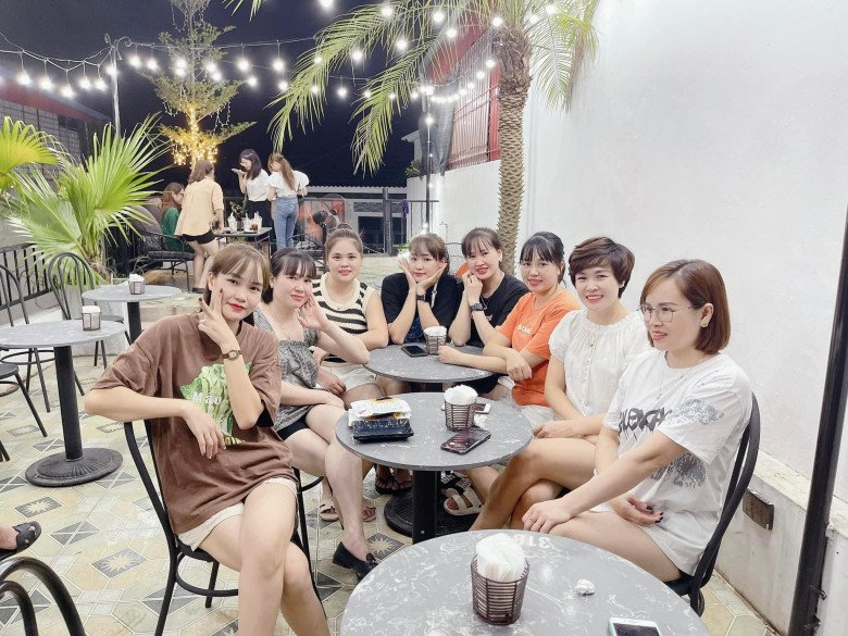 Gia đình ở Hà Nội có 8 cô con gái: Thường xuyên tụ tập ăn uống ở nhà mẹ đẻ, luôn đoàn kết và yêu thương lẫn nhau - 5