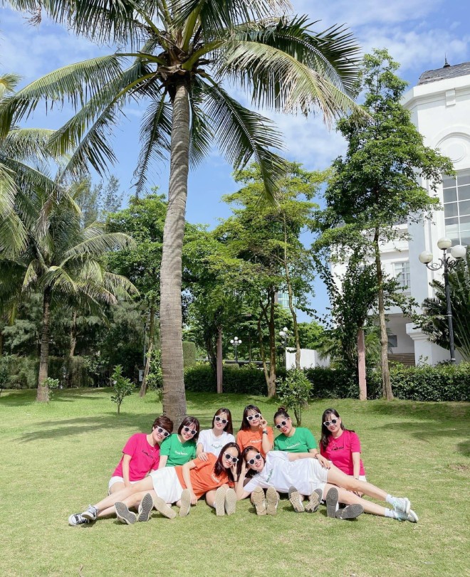 Mỗi năm, gia đình Hòa lại tổ chức đi du lịch xa từ 1 đến 2 lần.