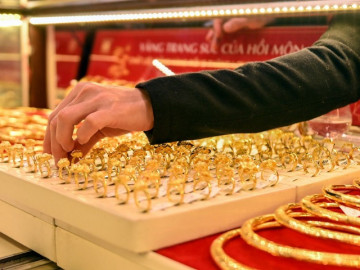 Giá vàng hôm nay 29/11: Tăng dữ dội, vàng SJC phá vỡ đỉnh cao nhất mọi thời đại