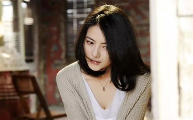 Cuối cùng, Viên Tuyền đánh bại Cao Viên Viên dành lại Hạ Vũ về tay mình.